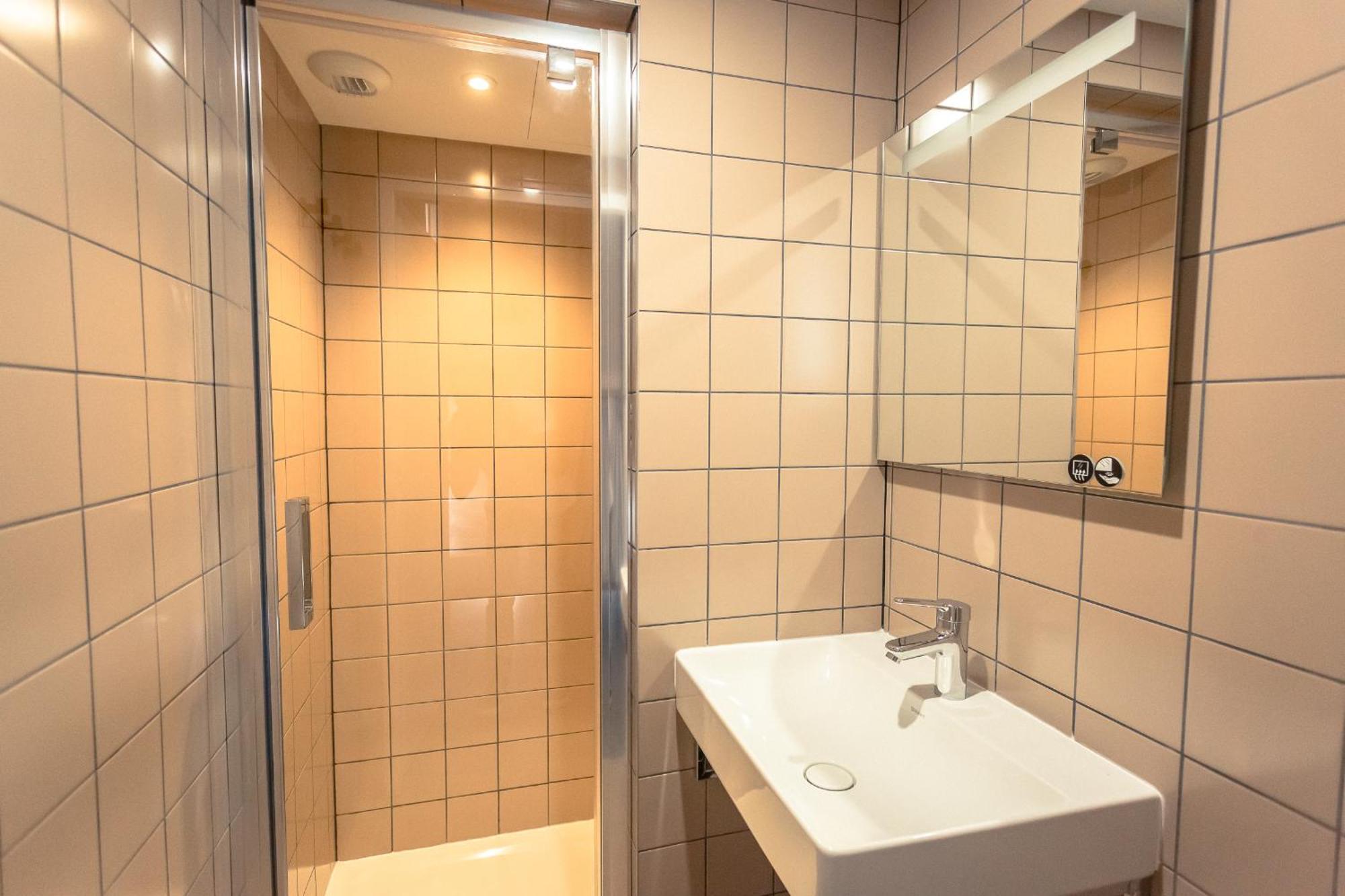 Jost Hostel Le Havre Centre Gare 外观 照片